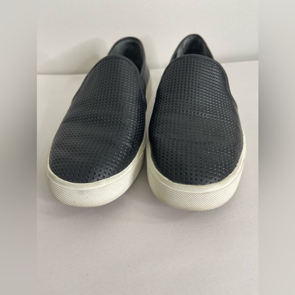 Vince Blair 5 Perforated Slip-On Sneakers in Black Retail $225 Minimalist Fall - Picture 5 of 8